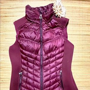 Micheal Kors Down Vest Size Small